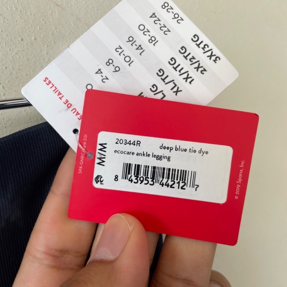 SPANX EcoCare Look At Me Now Tie Dye Deep Blue tummy control Legging NWT - Picture 8 of 10